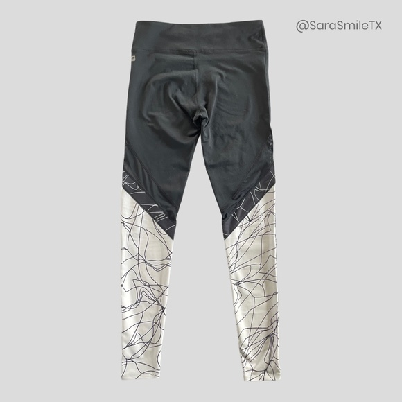FABLETICS - Mesh PowerHold - Black White Print Tall Workout Leggings - Picture 3 of 11